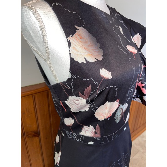 NWT Womens Cooper St. Nordstrom Black Floral Flare Shoulder Sheath Dress Size 6 - Picture 3 of 13